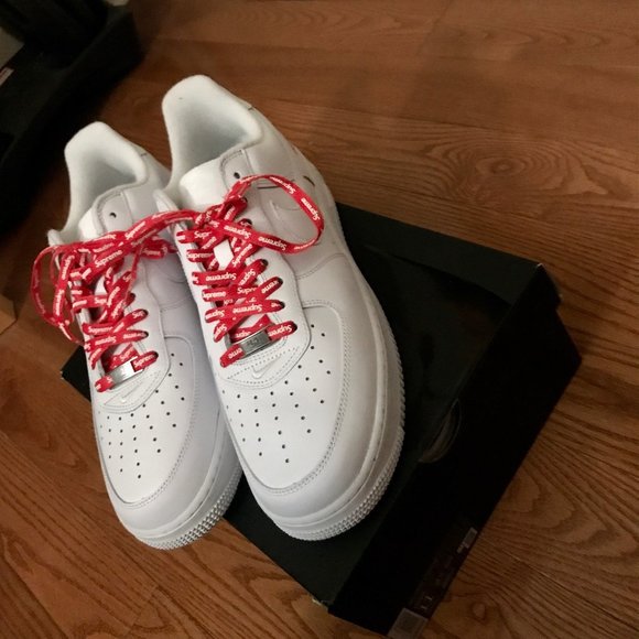 NEW Supreme Air Force 1 (White) Size 11 - Picture 3 of 5